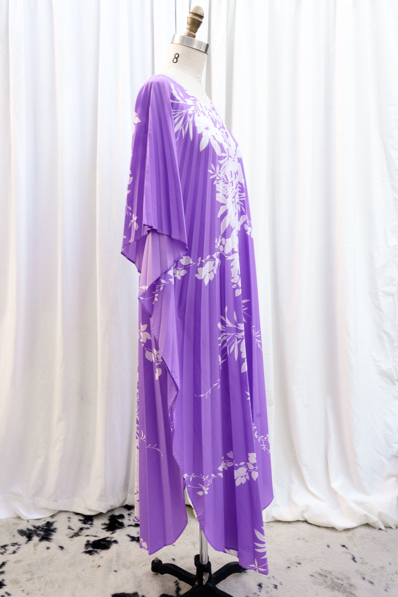 VINTAGE 1970's PLEATED KAFTAN