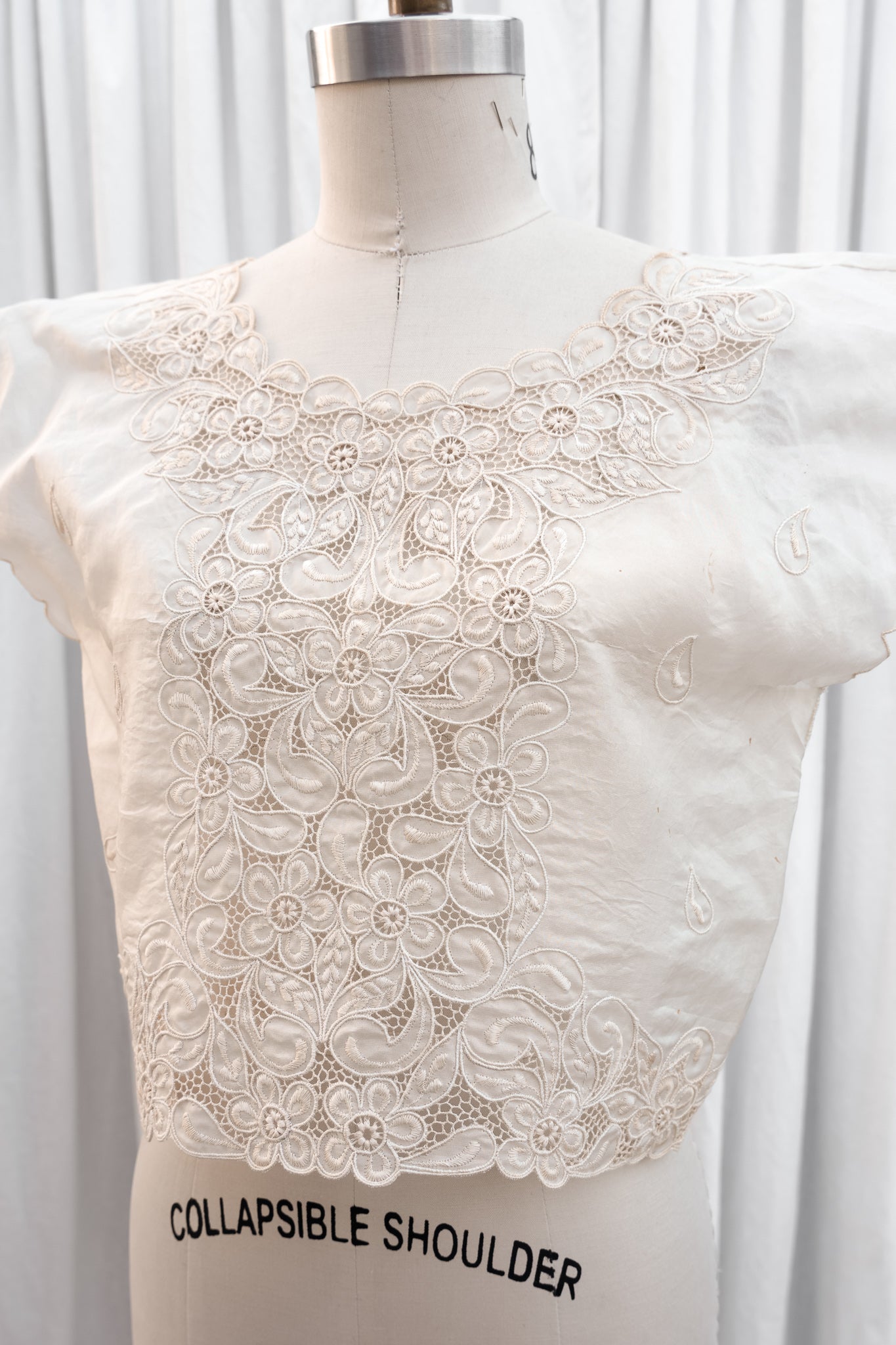 VINTAGE EARLY 1900's EMBROIDERED TOP