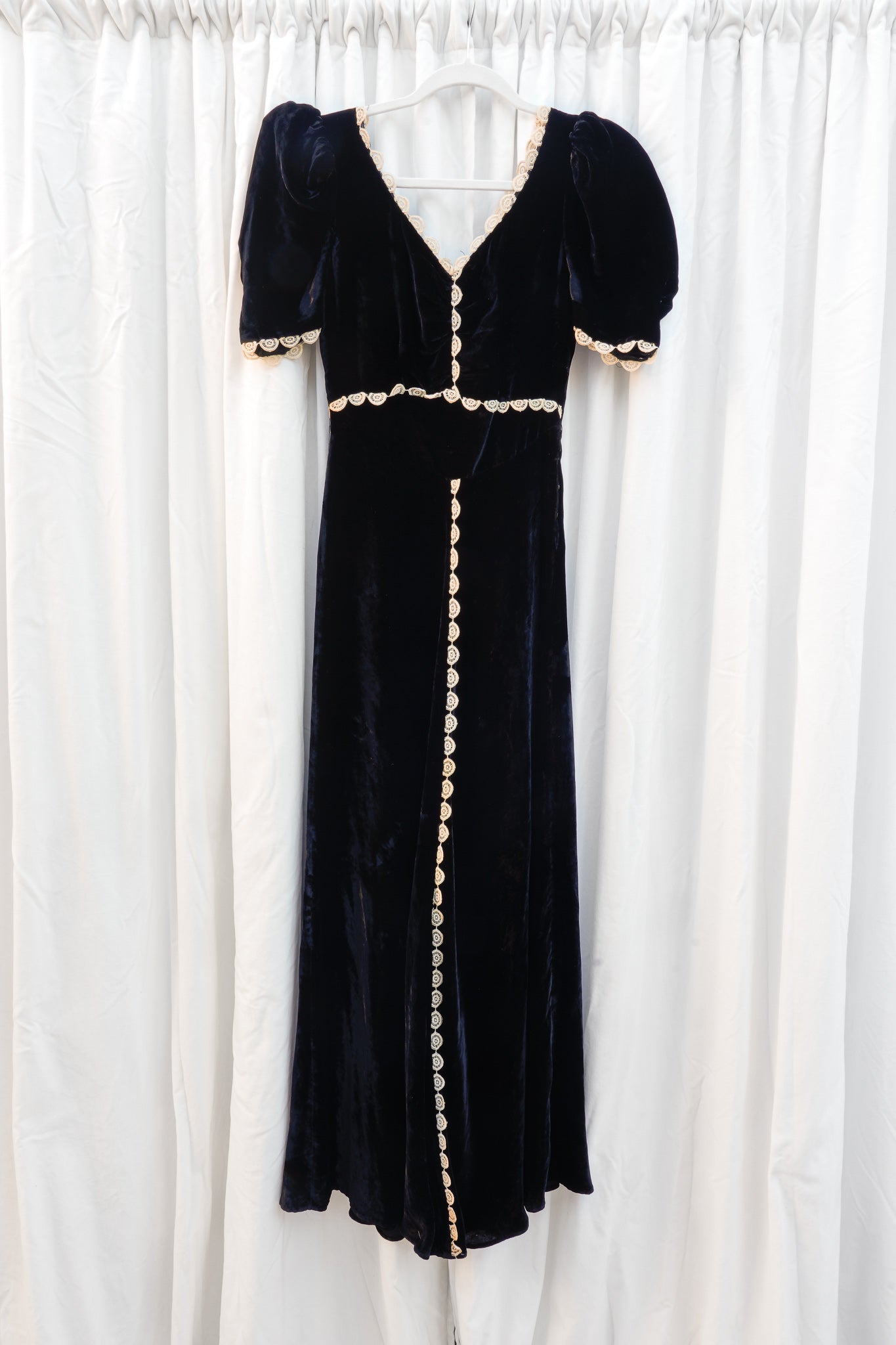 VINTAGE 1930's VELVET BIAS CUT DRESS