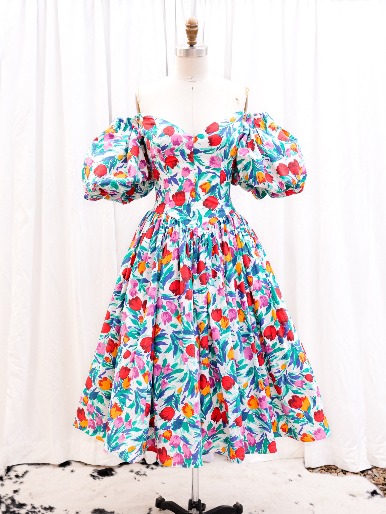 VINTAGE 1980's VICTOR COSTA COTTON FLORAL DRESS