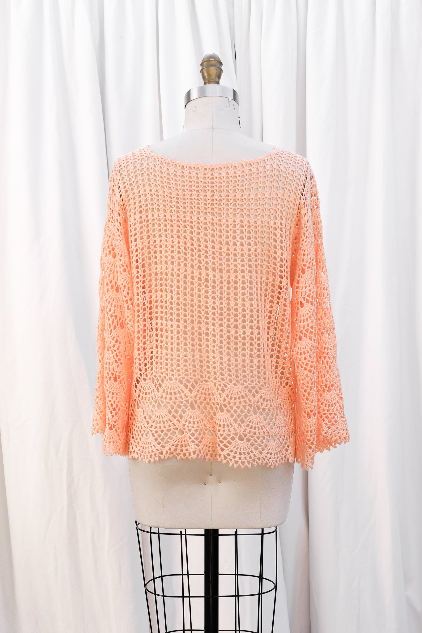 VINTAGE CROCHETED BLOUSE